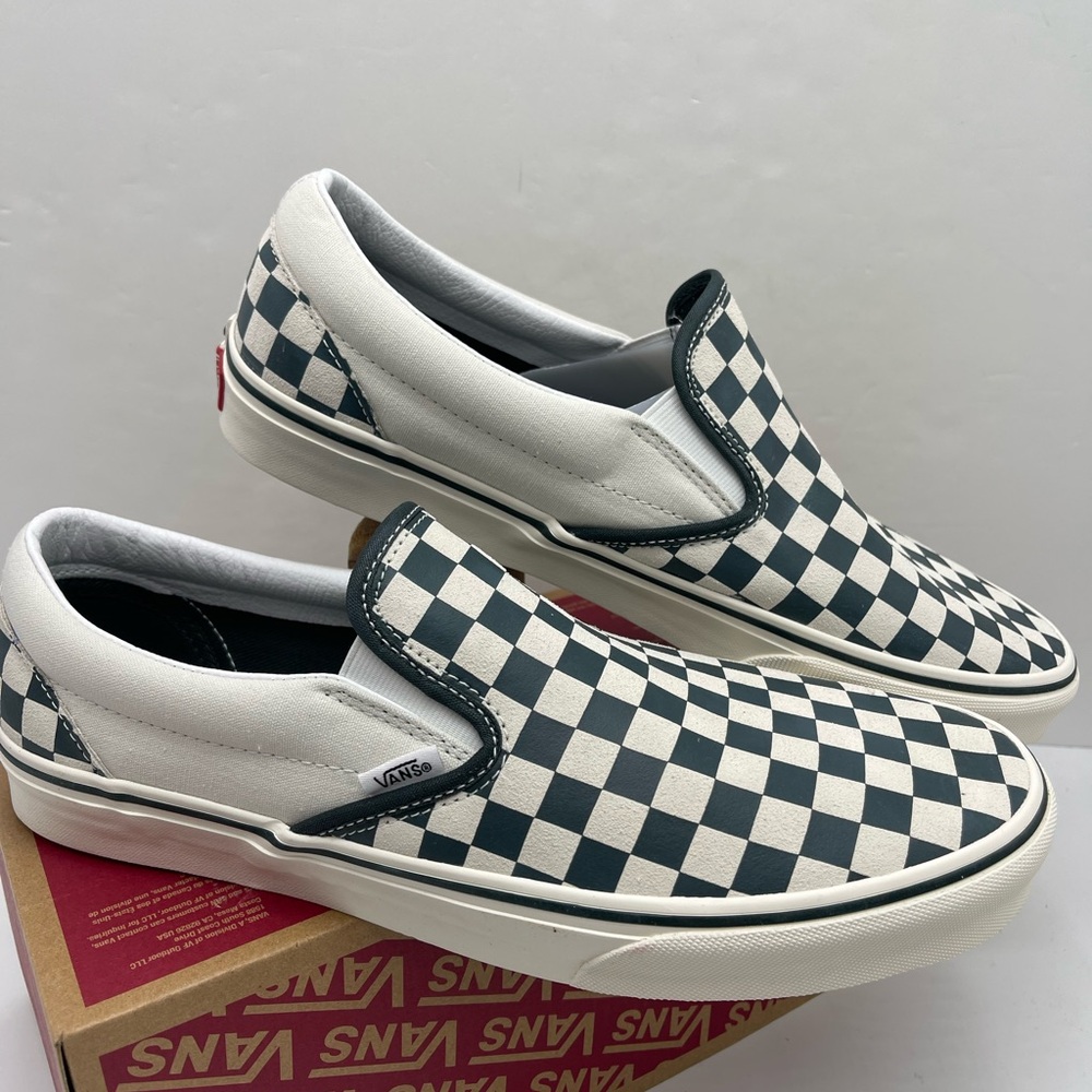 Vans Men's Classic Slip-On
Checkerboard Green/True White
VN000BVZBGN Sneakers - Picture 7 of 16